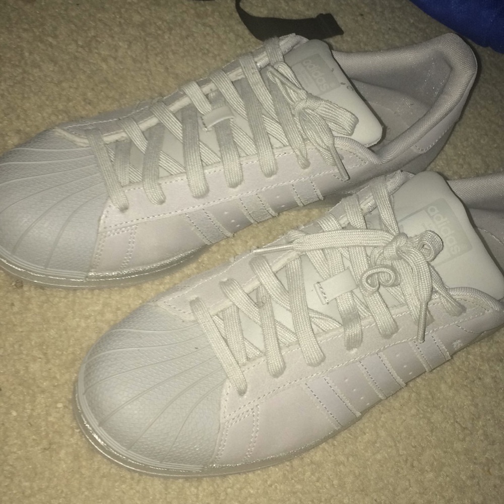 Adidas shelltoes